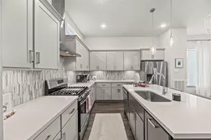 10909 Upland Retreat Dr, Houston, TX 77043 - Photo 13