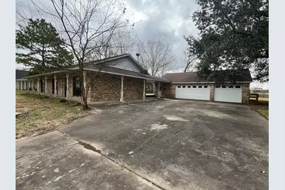 407 Branding Iron Circle, Angleton, TX 77515 - Photo 13