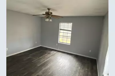 407 Branding Iron Circle, Angleton, TX 77515 - Photo 5