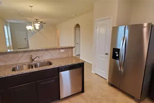 2530 Remembrance Cir, Missouri City, TX 77489 - Photo 9