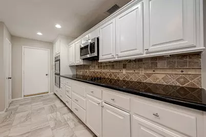 131 Cove Circle, Conroe, TX 77356 - Photo 13