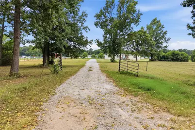18492 Parker Road, Cleveland, TX 77328 - Photo 1