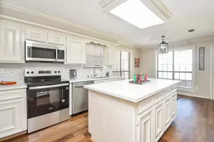 1411 Guadalupe St, Stafford, TX 77477 - Photo 9