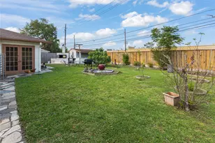 10910 Vanderford Dr, Houston, TX 77099 - Photo 29