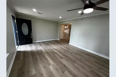 724 N Avenue F, Freeport, TX 77541 - Photo 9