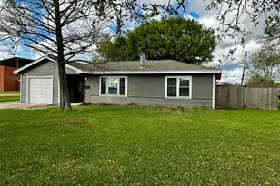 724 N Avenue F, Freeport, TX 77541 - Photo 1