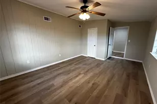 724 N Avenue F, Freeport, TX 77541 - Photo 21