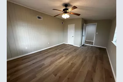 724 N Avenue F, Freeport, TX 77541 - Photo 21