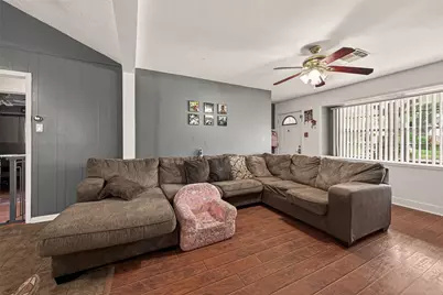 9771 Rambling Trail, Houston, TX 77089 - Photo 7