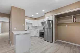 6715 Biggs Ct, Houston, TX 77061 - Photo 11