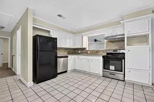 3010 Groton Dr, Houston, TX 77051 - Photo 23