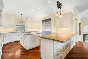 1734 Forestlake Dr, Sugar Land, TX 77479 - Photo 13