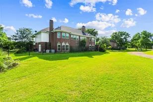 1734 Forestlake Dr, Sugar Land, TX 77479 - Photo 37