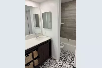 6649 Westwick Drive, Houston, TX 77072 - Photo 17