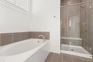 520 Red Cascade Trl, Willis, TX 77318 - Photo 11