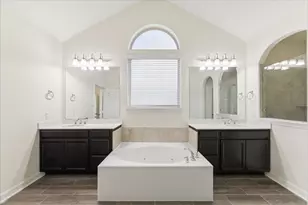 7731 Deep Green Dr, Rosenberg, TX 77469 - Photo 17