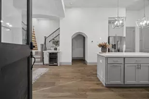 1907 W 25th St, Houston, TX 77008 - Photo 3