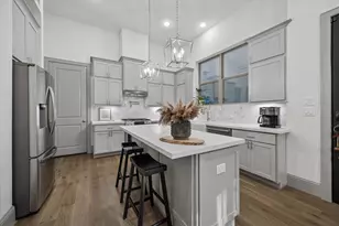 1907 W 25th St, Houston, TX 77008 - Photo 7
