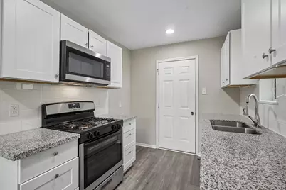 306 S Holmes Street, La Porte, TX 77571 - Photo 25