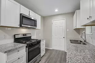306 S Holmes St, La Porte, TX 77571 - Photo 25