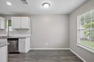 306 S Holmes St, La Porte, TX 77571 - Photo 21