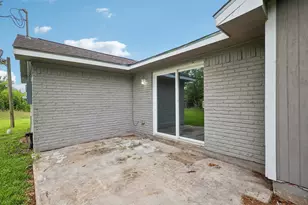 306 S Holmes St, La Porte, TX 77571 - Photo 27