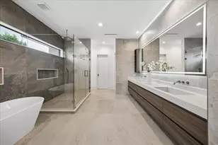 1730 Bayram Dr, Houston, TX 77055 - Photo 11