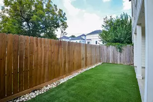 835 Wakefield Dr, Houston, TX 77018 - Photo 3