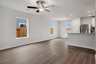 16475 Honeysuckle Hill Dr, Conroe, TX 77303 - Photo 9