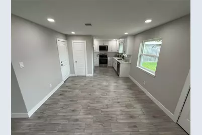 10007 Wren Street, La Porte, TX 77571 - Photo 13