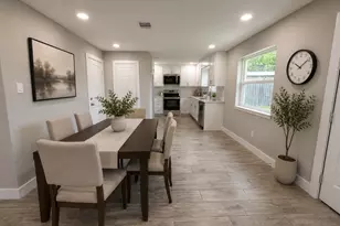 10007 Wren St, La Porte, TX 77571 - Photo 5