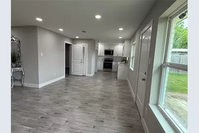 10007 Wren Street, La Porte, TX 77571 - Photo 11