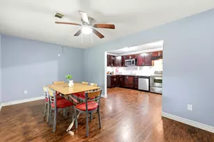 3910 Dickinson Ave, Dickinson, TX 77539 - Photo 23
