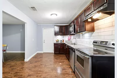 3910 Dickinson Avenue, Dickinson, TX 77539 - Photo 15