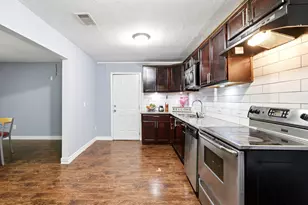 3910 Dickinson Ave, Dickinson, TX 77539 - Photo 15