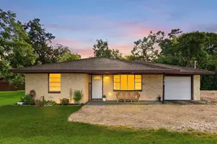 3910 Dickinson Ave, Dickinson, TX 77539 - Photo 1