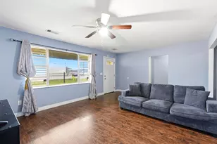 3910 Dickinson Ave, Dickinson, TX 77539 - Photo 11
