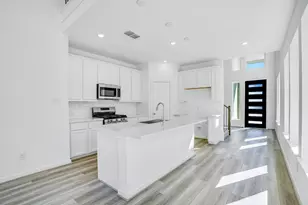 22115 Strathfield Cir, Cypress, TX 77433 - Photo 3