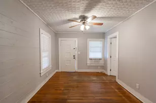 104 S Beauregard St, Alvin, TX 77511 - Photo 3