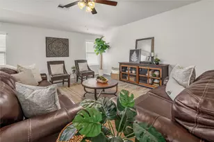 7713 Bunker Dr, Navasota, TX 77868 - Photo 7