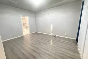 5402 Madison Lee Ln, Houston, TX 77504 - Photo 9
