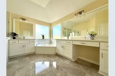 16642 Village View Trail, Sugar Land, TX 77498 - Photo 23