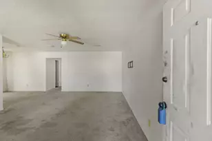 217 Lazy Ln, Conroe, TX 77301 - Photo 5