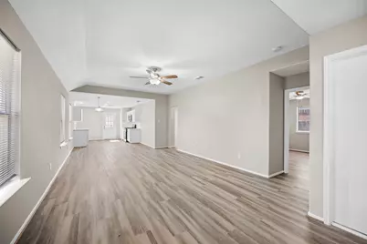 8922 Aspen Trace Lane, Humble, TX 77338 - Photo 5