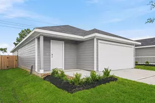 618 N Broadway St, China, TX 77613 - Photo 3