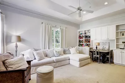 11328 Surrey Oaks Lane, Piney Point Village, TX 77024 - Photo 19