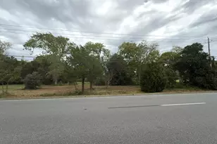 1612 S Hwy 3, League City, TX 77573 - Photo 1