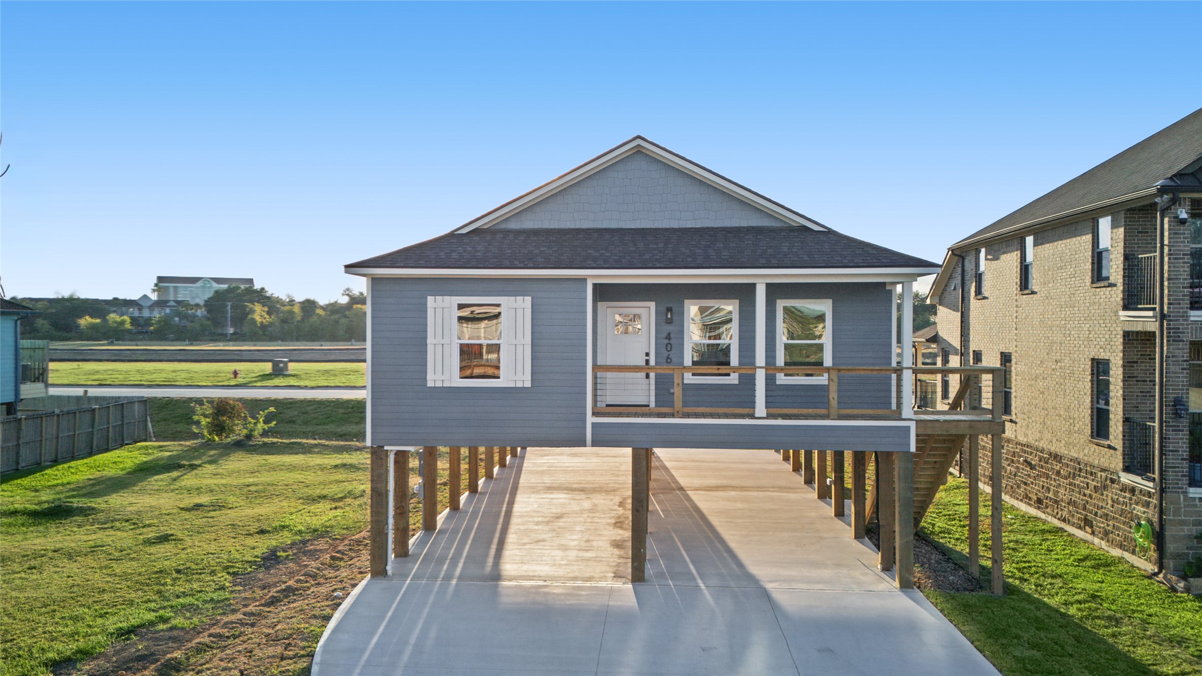 406 West Dr, Kemah, TX 77565 - MLS 82911752 - Coldwell Banker