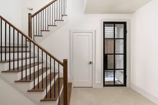 1215 W Pierce St, Houston, TX 77019 - Photo 5