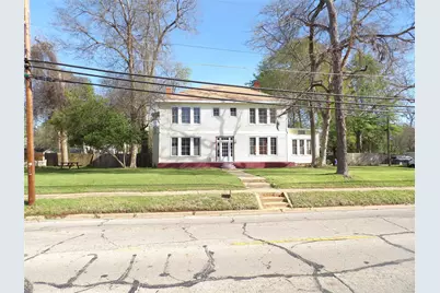 718 E Houston Avenue, Crockett, TX 75835 - Photo 1
